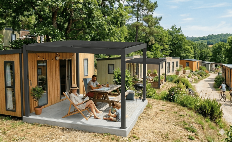 Installation de pergola bioclimatique manuelle dans camping en Dordogne (24) 